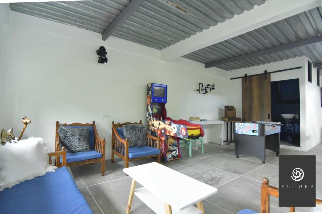 Yuluka Hostel Apulo Extérieur photo